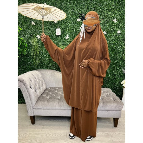 Jilbab avec jupe en soie de Médine