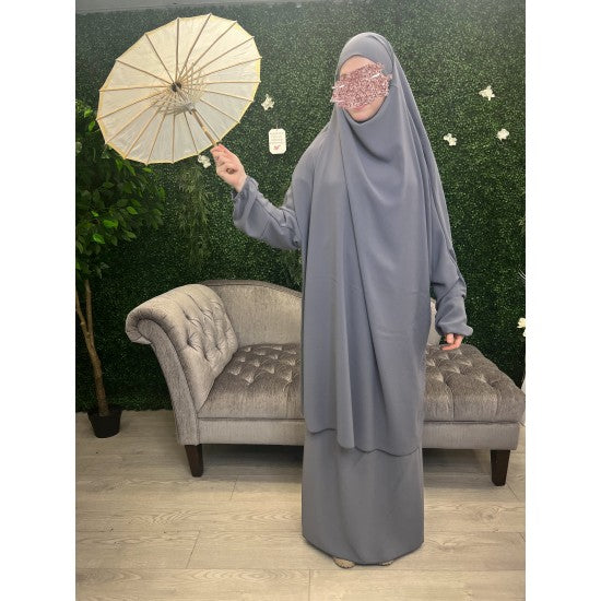 Jilbab avec jupe en soie de Médine