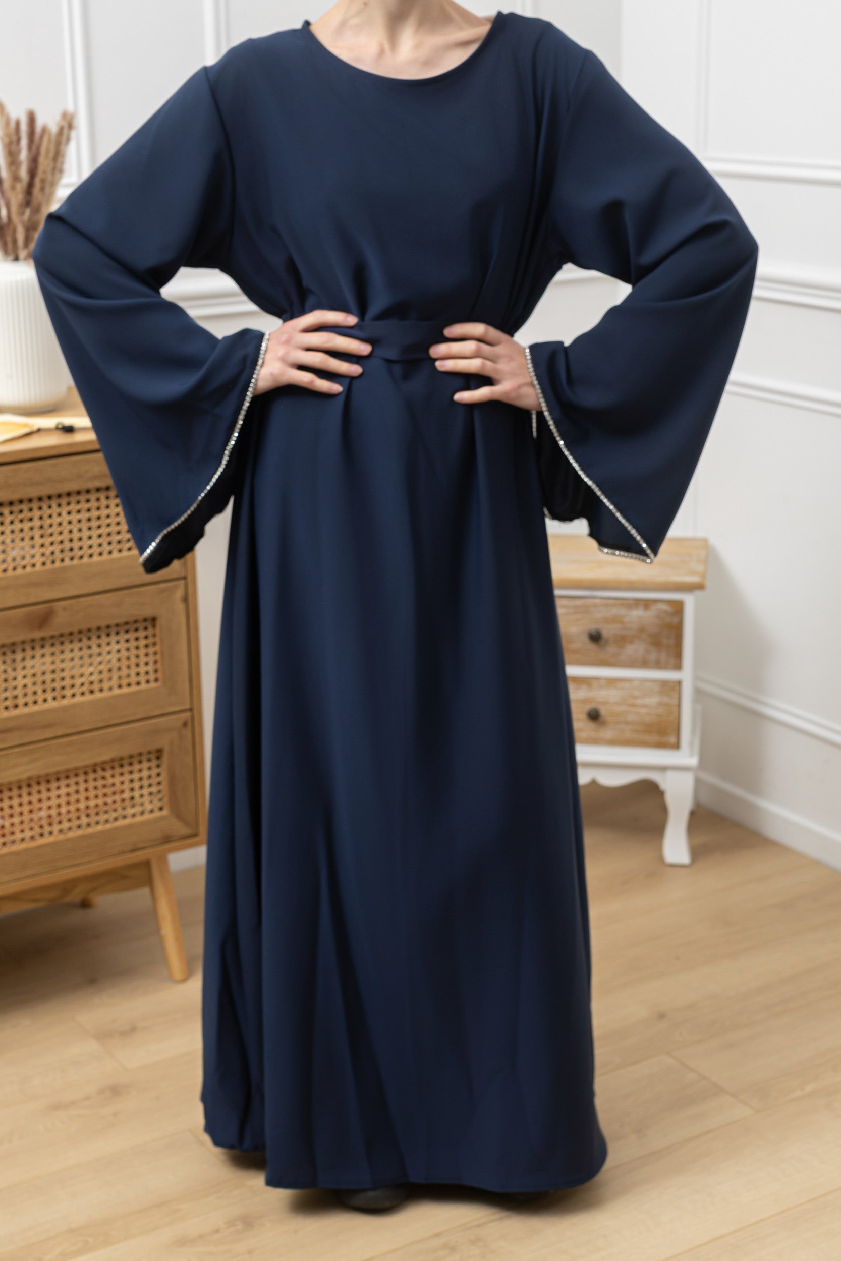 Abaya à manches évasées finition cristal