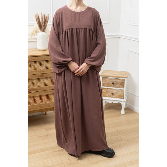 Abaya à découpe horizontale avec manches bouffantes en jazz