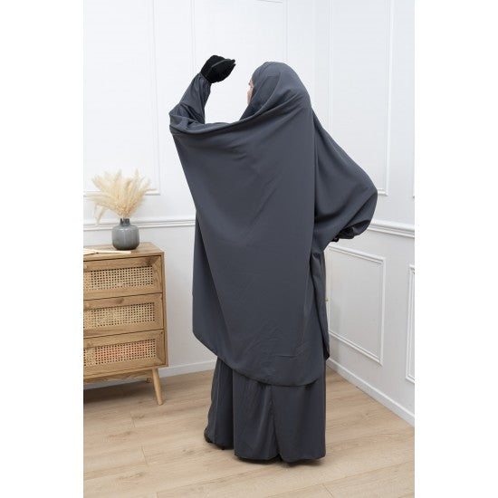 Jilbab avec jupe en soie de Médine