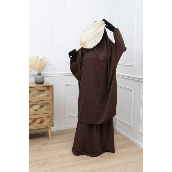 Jilbab avec jupe en soie de Médine