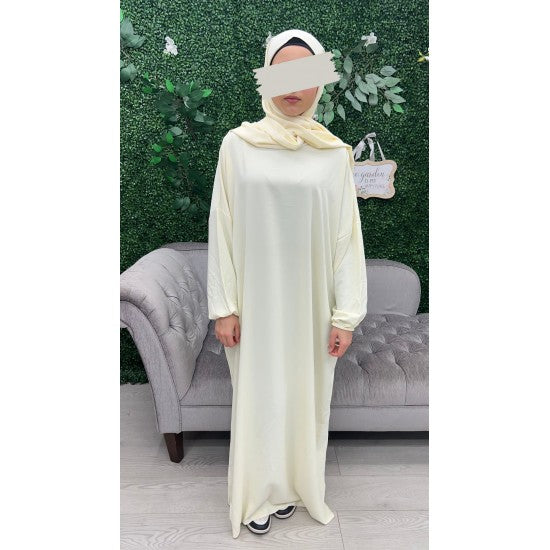 Abaya de prière en soie de médine avec voile intégré