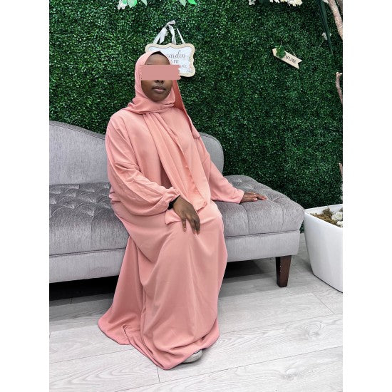 Abaya de prière en soie de médine avec voile intégré
