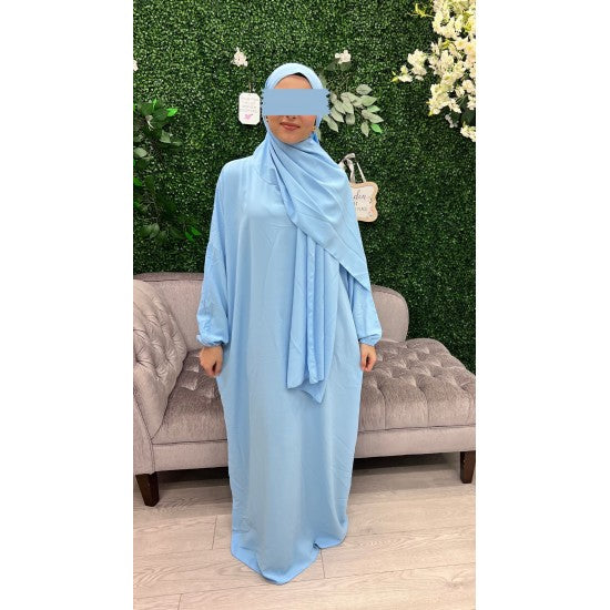Abaya de prière en soie de médine avec voile intégré
