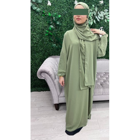 Abaya de prière en soie de médine avec voile intégré