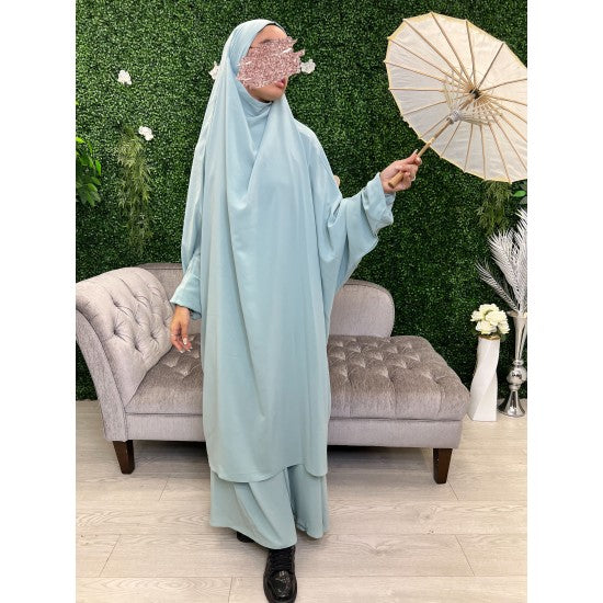 Jilbab avec jupe en soie de Médine