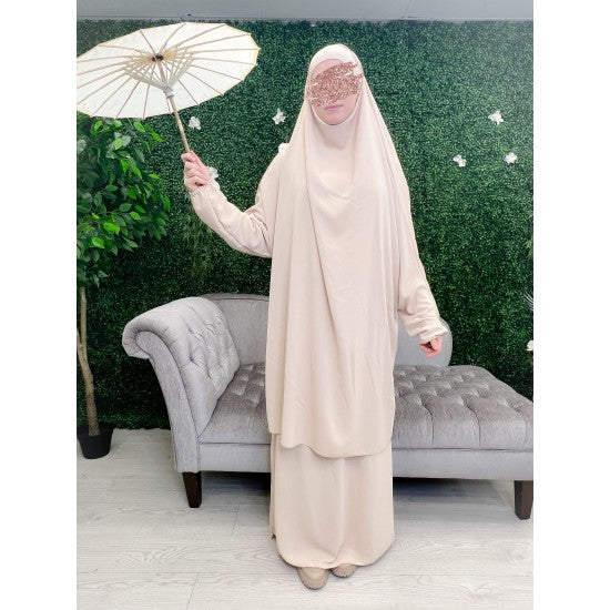 Jilbab avec jupe en soie de Médine