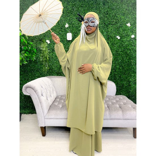 Jilbab avec jupe en soie de Médine